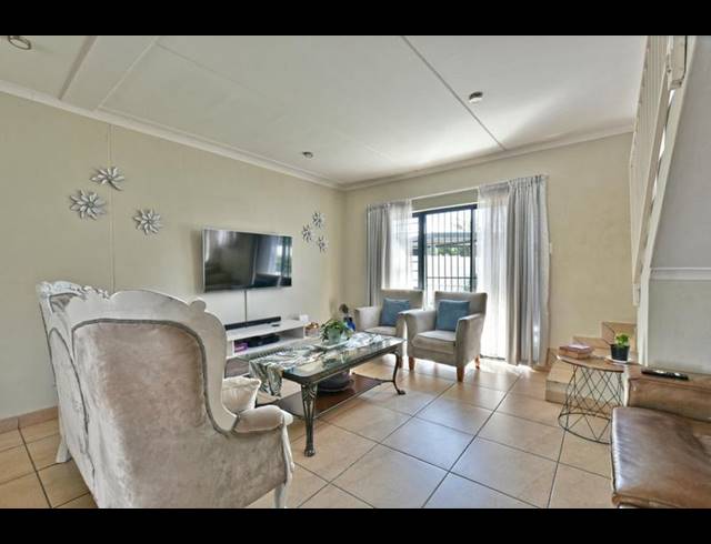 4 BEDROOM HOUSE FOR SALE IN LEOPARD’S REST